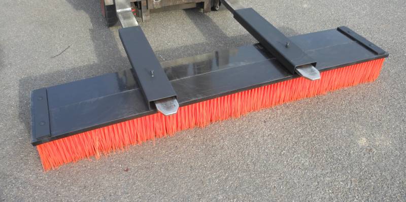 Fabricant de brosses industrielles à Lyon : cylindriques, circulaires, strips