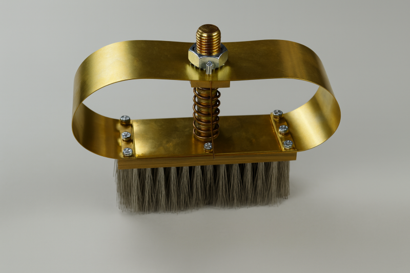 Brosse de contact industrielle 240 ampères sans shuntage modèle GM2 en laiton à La Roche-sur-Yon (Vendée)